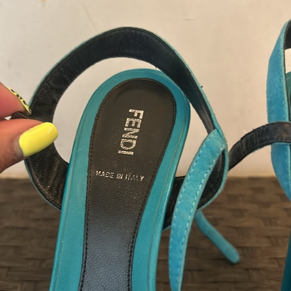 Turquoise Fendi Sandle with Platform - Picture 2 of 5